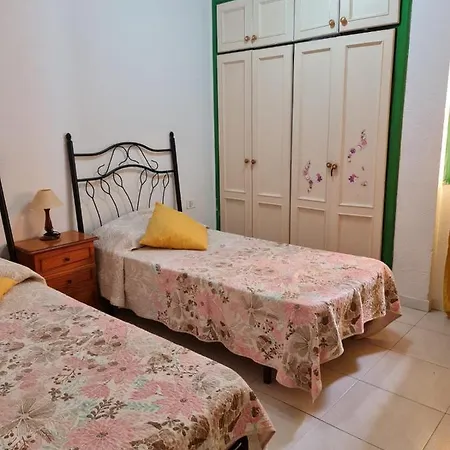 Apartament Piso De 1 Habitacion En Los Cristianos Tenerife